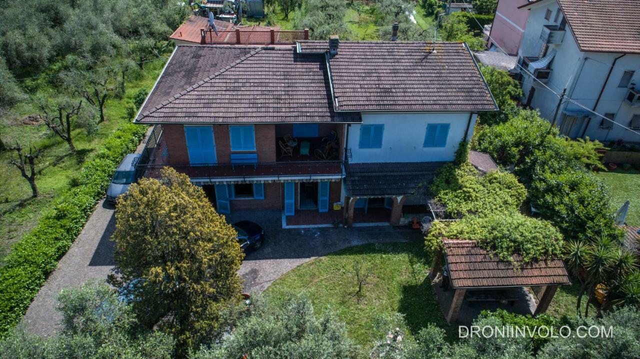 Casa Degli Zii Appartamento Letizia Luni Exterior photo